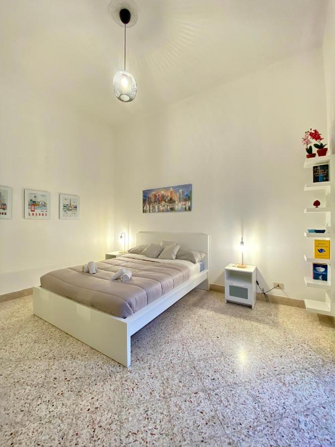 דירות פלרמו Urban Poet Retreat - Casa Di Vincenzo E Andrea 2 מראה חיצוני תמונה